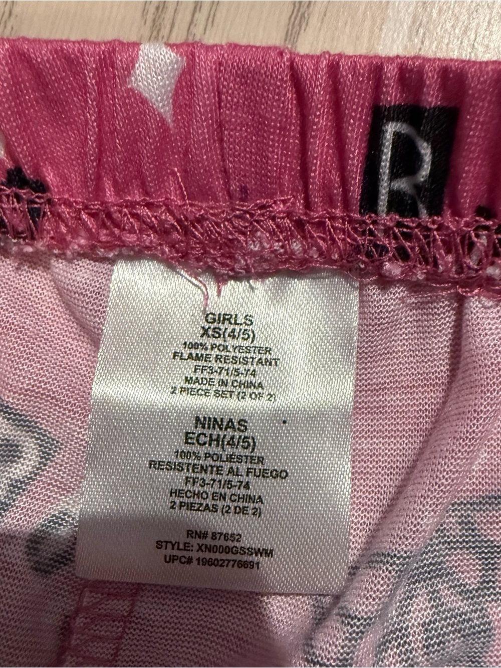 Mean Girls Pajama Set Girls XS 4/5 Pink That’s So Fetch Shorts Headband NWT - Picture 6 of 10